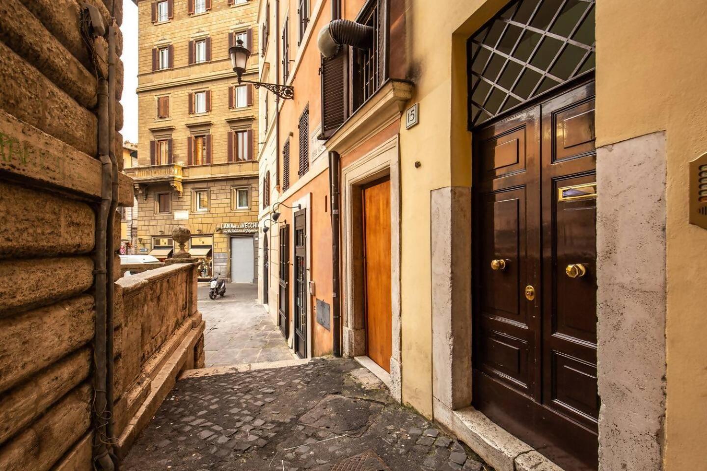 Spacious Flat By Piazza Navona Rome Luaran gambar