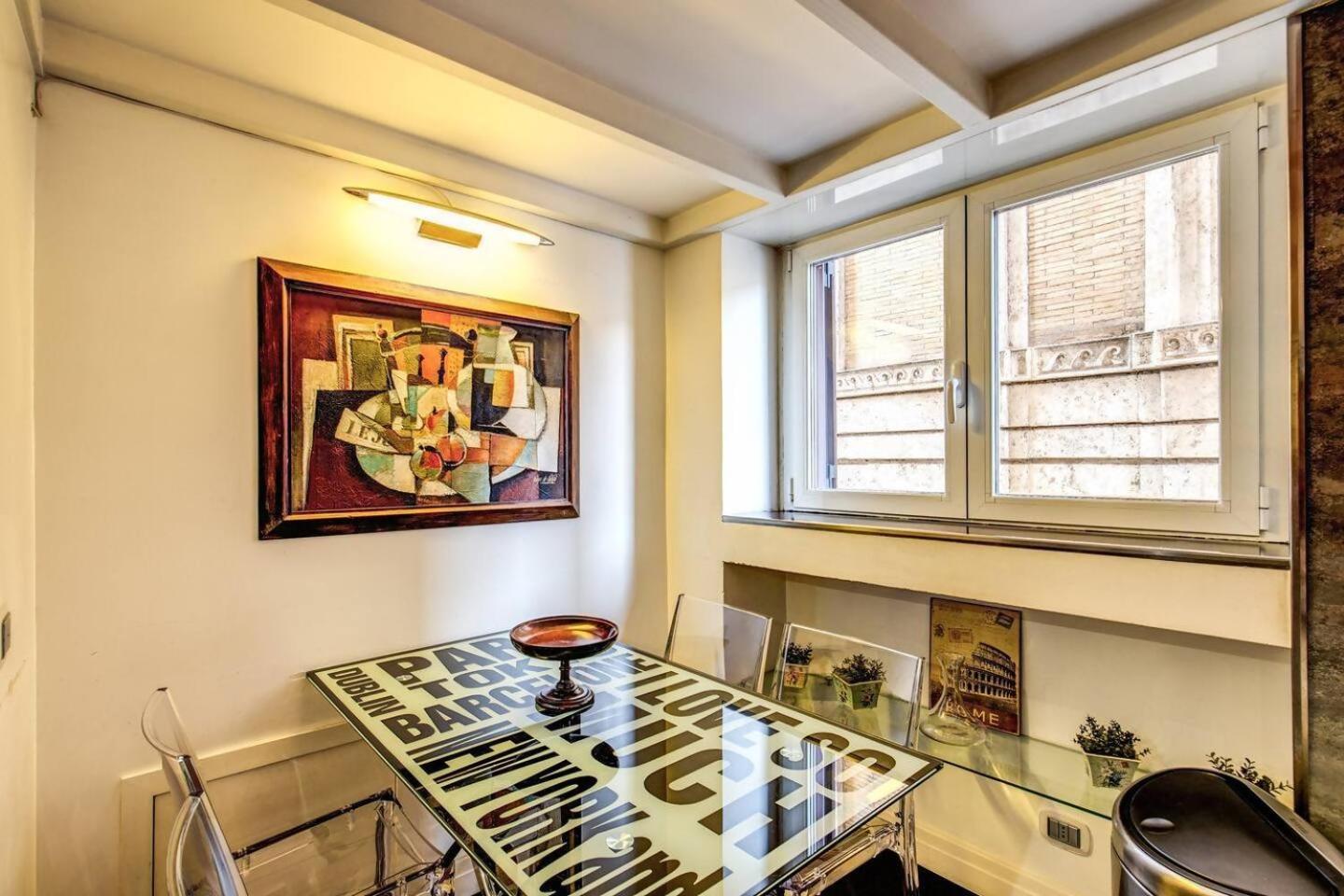 Spacious Flat By Piazza Navona Rome Luaran gambar