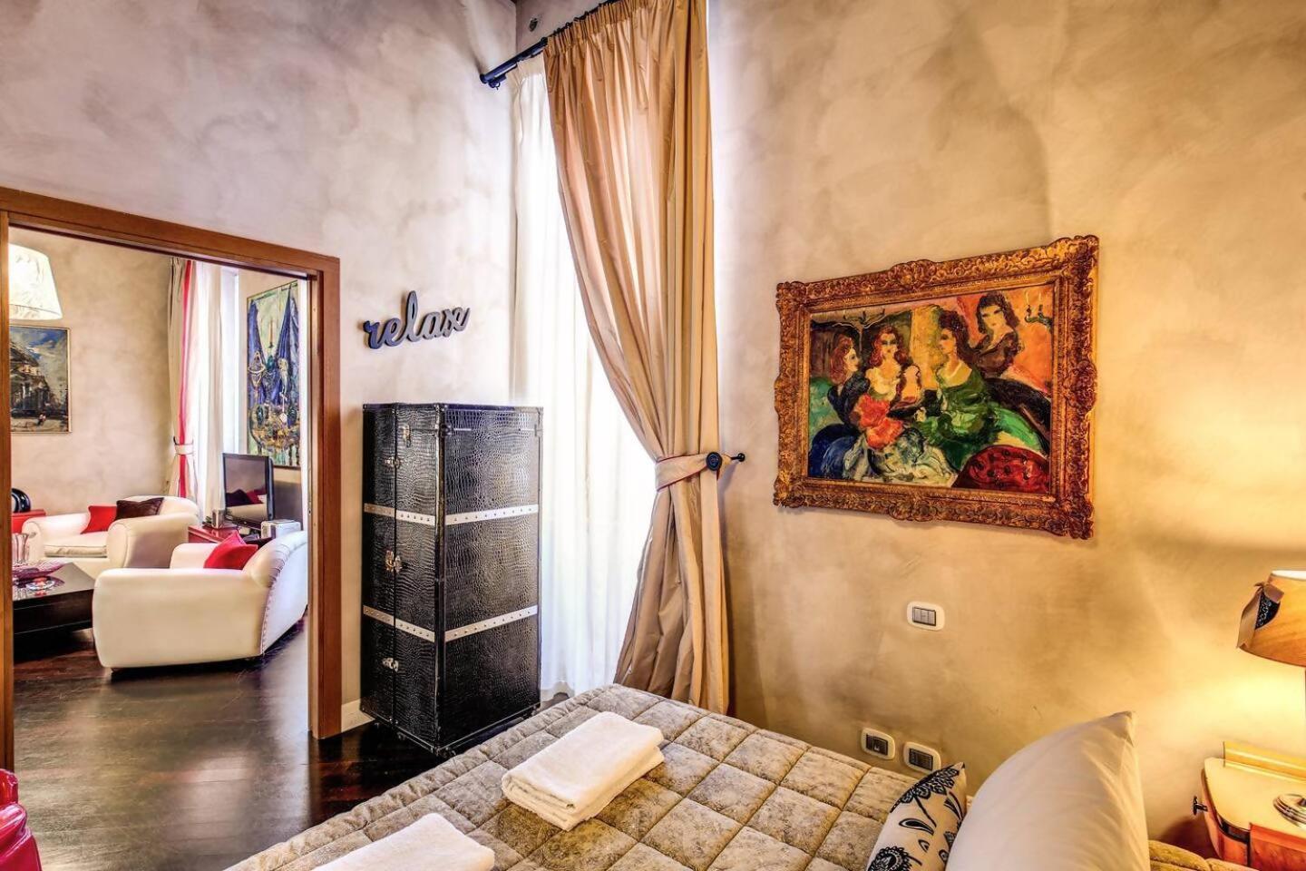 Spacious Flat By Piazza Navona Rome Luaran gambar