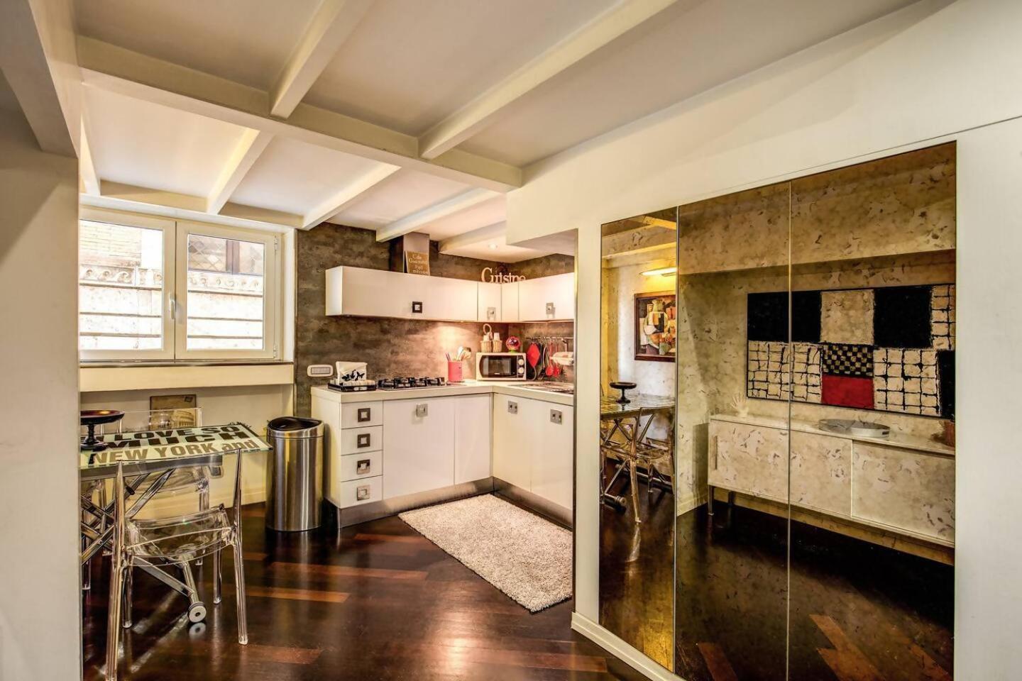 Spacious Flat By Piazza Navona Rome Luaran gambar