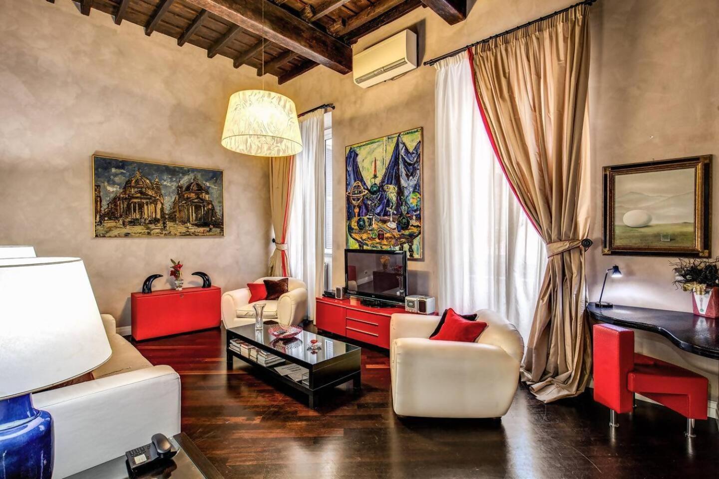 Spacious Flat By Piazza Navona Rome Luaran gambar